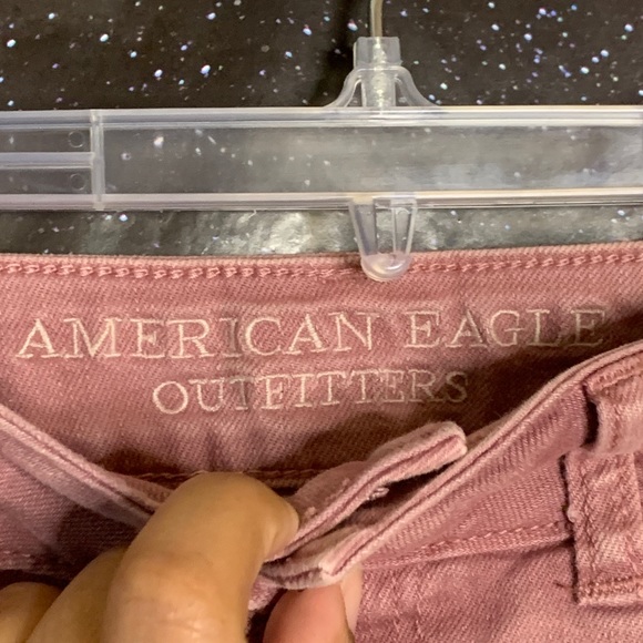 American Eagle- Rose Colored Raw Hem Shorts size 2 - Picture 2 of 4